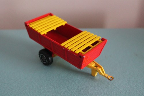 Majorette farm trailer - 5.5”,