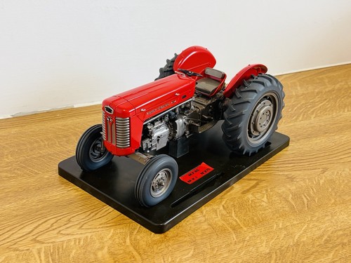 Farm models tractoys - &,